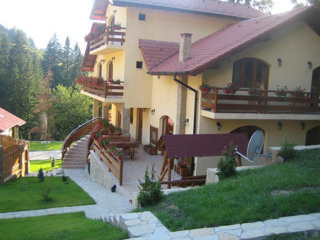 Casa Anca Boutique Hotel Timisu de Jos Dış mekan fotoğraf
